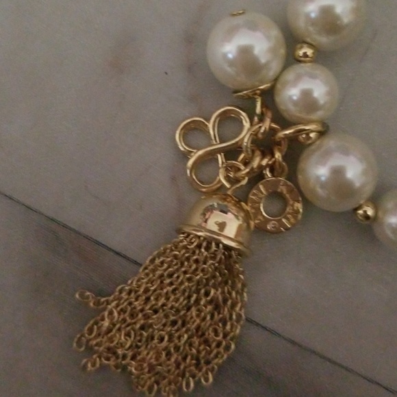 ❌SOLD❌Anne Klein Pearl & Chain Stretch Bracelet - Picture 4 of 7